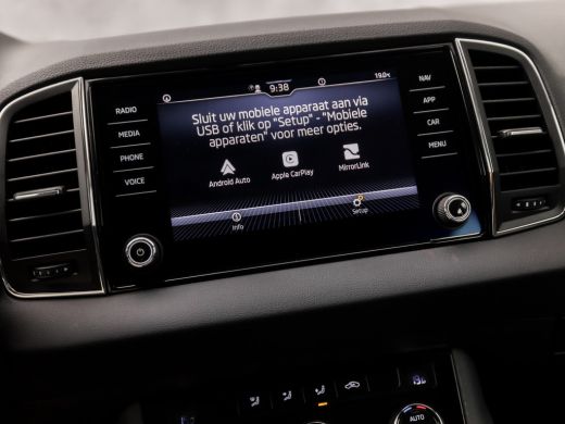 Skoda Karoq 1.0 TSI Sport (VIRTUAL COCKPIT, APPLE CARPLAY, GROOT NAVI, KEYLESS, CLIMATE, SPORTSTOELEN, PARKEE... ActivLease financial lease