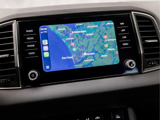 Skoda Karoq 1.0 TSI Sport (VIRTUAL COCKPIT, APPLE CARPLAY, GROOT NAVI, KEYLESS, CLIMATE, SPORTSTOELEN, PARKEE... ActivLease financial lease