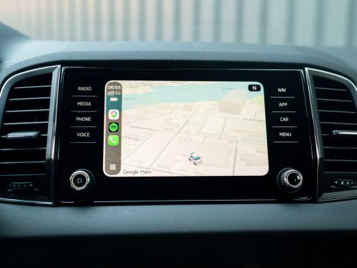 Skoda Karoq 1.5 TSI ACT Business Edition Plus | Camera | Stoelverw. | Elk. A-klep | Prijs Rijklaar!! ActivLease financial lease