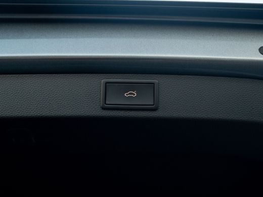 Skoda Karoq 1.5 TSI ACT Business Edition Plus | Camera | Stoelverw. | Elk. A-klep | Prijs Rijklaar!! ActivLease financial lease