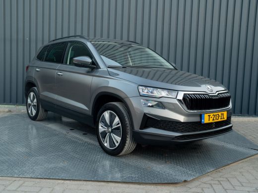 Skoda Karoq 1.5 TSI ACT Business Edition Plus | Camera | Stoelverw. | Elk. A-klep | Prijs Rijklaar!! ActivLease financial lease