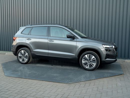 Skoda Karoq 1.5 TSI ACT Business Edition Plus | Camera | Stoelverw. | Elk. A-klep | Prijs Rijklaar!! ActivLease financial lease