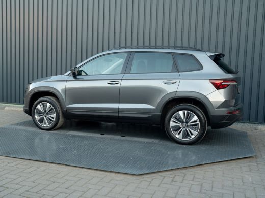 Skoda Karoq 1.5 TSI ACT Business Edition Plus | Camera | Stoelverw. | Elk. A-klep | Prijs Rijklaar!! ActivLease financial lease
