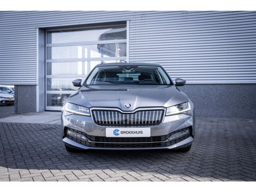 Skoda Superb Combi 1.4 TSI 218PK iV Style | Achteruitrijcamera | Apple Carplay/Android Auto|telefoonintegratie... ActivLease financial lease