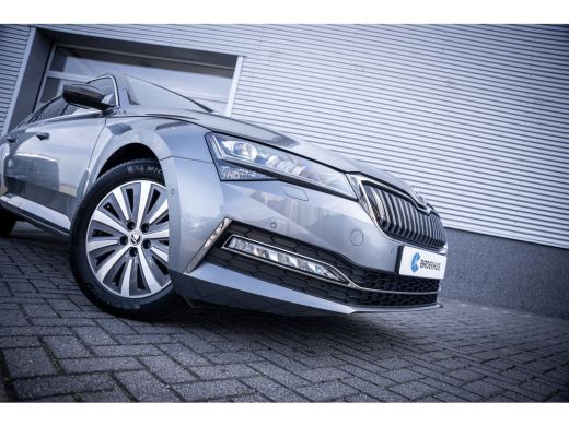 Skoda Superb Combi 1.4 TSI 218PK iV Style | Achteruitrijcamera | Apple Carplay/Android Auto|telefoonintegratie... ActivLease financial lease