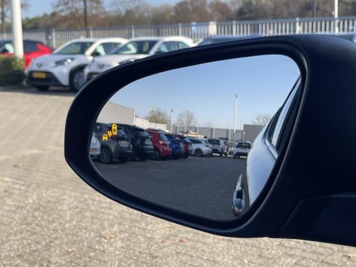 Toyota C-HR 1.8 Hybrid Style Ultimate ActivLease financial lease