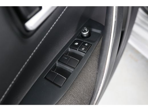 Toyota Corolla Touring Sports 140 Active 165PK 1.8 Adaptive Cruise | | Achteruitrijcamera | Climate Control | Navigatie | ACC | ActivLease financial lease