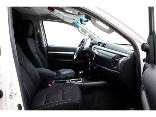 Toyota Hilux 2.4 D-4D-F 150pk E6 4WD 4x4 Double Cab Automaat 04-2020 ActivLease financial lease