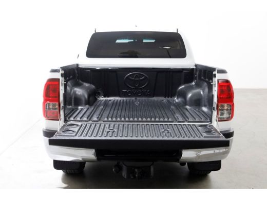 Toyota Hilux 2.4 D-4D-F 150pk E6 4WD 4x4 Double Cab Automaat 08-2019 ActivLease financial lease