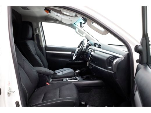 Toyota Hilux 2.4 D-4D-F 150pk E6 4WD 4x4 Double Cab Automaat 08-2019 ActivLease financial lease