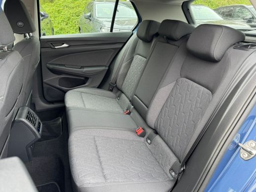 Volkswagen Golf 1.5 TSI 115PK LIFE CAMERA/NAVI/HEAD-UP FABRIEKS GARANTIE ActivLease financial lease