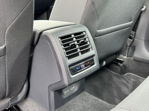 Volkswagen Golf 1.5 TSI 115PK LIFE CAMERA/NAVI/HEAD-UP FABRIEKS GARANTIE ActivLease financial lease