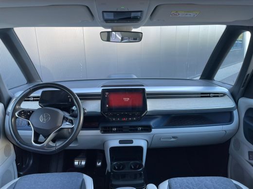 Volkswagen ID. Buzz 1st 77kWh | IQ Light | Adaptive Cruise | Camera | SOH 98% | Elec. Achterklep ActivLease financial lease