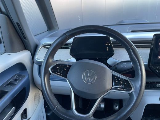Volkswagen ID. Buzz 1st 77kWh | IQ Light | Adaptive Cruise | Camera | SOH 98% | Elec. Achterklep ActivLease financial lease