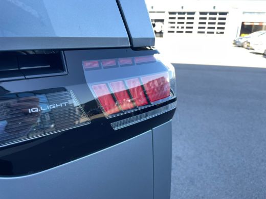 Volkswagen ID. Buzz 1st 77kWh | IQ Light | Adaptive Cruise | Camera | SOH 98% | Elec. Achterklep ActivLease financial lease