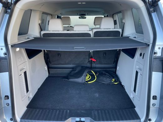 Volkswagen ID. Buzz 1st 77kWh | IQ Light | Adaptive Cruise | Camera | SOH 98% | Elec. Achterklep ActivLease financial lease