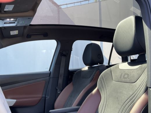 Volkswagen ID.4 Pro 77 kWh 1Eig 360&deg; Pano.dak Stoelverw. iQLight Elec A.klep ActivLease financial lease