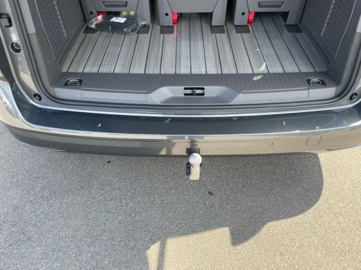 Volkswagen Multivan eHybrid 4MOTION L2 | Bulli | Leder | Glazen Dak | Vis-a-Vis | Houtlook Vloer | 4-Seizoenen Banden ActivLease financial lease