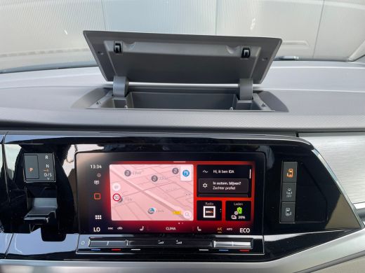 Volkswagen Multivan eHybrid 4MOTION L2 | Bulli | Leder | Glazen Dak | Vis-a-Vis | Houtlook Vloer | 4-Seizoenen Banden ActivLease financial lease