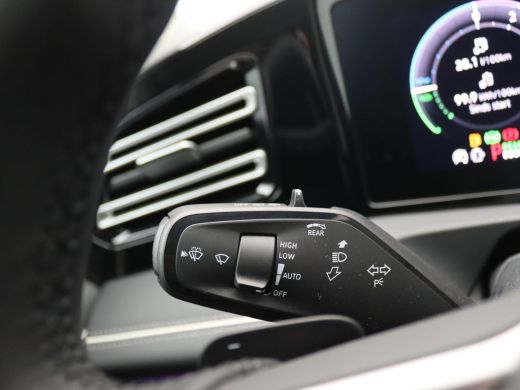 Volkswagen Tiguan 1.5 eHybrid Elegance 204PK DSG Ergo Active Best. Stoel, Keyless, Navi via Apple Carplay/Android A... ActivLease financial lease