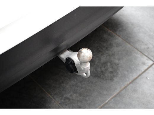 Volkswagen Tiguan 1.5 eTSI 110 kW 150PK Life | Achteruitrijcamera | Trekhaak elektrisch uitklapbaar | Voorstoelen v... ActivLease financial lease