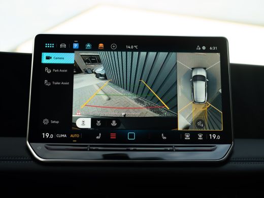 Volkswagen Tiguan 1.5 eTSI R-Line Edition | Trekhaak wegkl. | 360 Camera | Side Assist | IQ Light | Prijs Rijklaar!! ActivLease financial lease