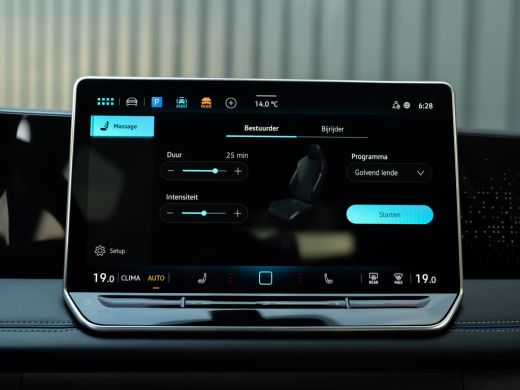Volkswagen Tiguan 1.5 eTSI R-Line Edition | Trekhaak wegkl. | 360 Camera | Side Assist | IQ Light | Prijs Rijklaar!! ActivLease financial lease