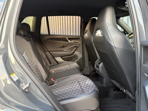 Volkswagen Tiguan 1.5 eTSI R-Line Edition | Trekhaak wegkl. | 360 Camera | Side Assist | IQ Light | Prijs Rijklaar!! ActivLease financial lease