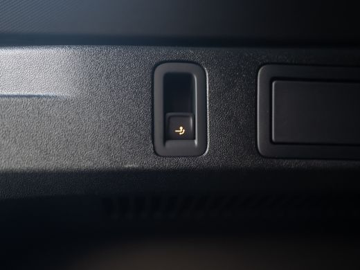 Volkswagen Tiguan 1.5 eTSI R-Line Edition | Trekhaak wegkl. | 360 Camera | Side Assist | IQ Light | Prijs Rijklaar!! ActivLease financial lease