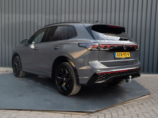 Volkswagen Tiguan 1.5 eTSI R-Line Edition | Trekhaak wegkl. | 360 Camera | Side Assist | IQ Light | Prijs Rijklaar!! ActivLease financial lease