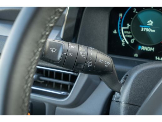 Volkswagen Transporter | 2.0 TDI L1 Bulli | *BPM Vrij | Stoelverwarming | Adaptive Cruise | Navigatie ActivLease financial lease
