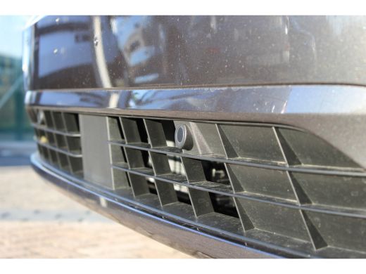 Volkswagen Transporter | 2.0 TDI L1 Bulli | *BPM Vrij | Stoelverwarming | Adaptive Cruise | Navigatie ActivLease financial lease