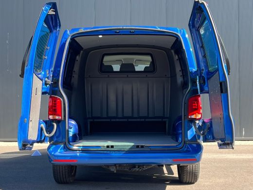 Volkswagen Transporter Bulli 150 pk DSG | Dubbele Cabine | Led | Digitaal Dashboard | Adaptive Cruise ActivLease financial lease