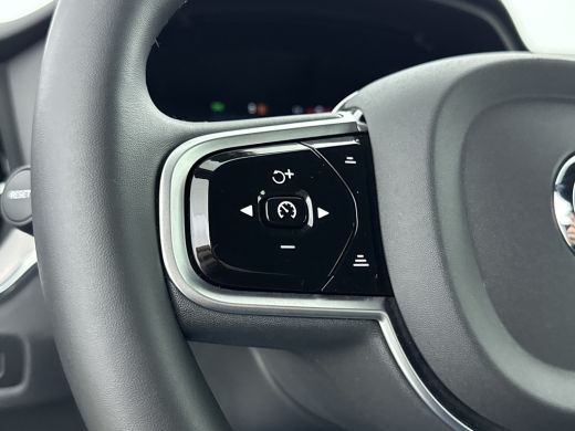 Volvo  V60 T6 Recharge Plus Dark | 18" | Sporstoelen | Trekhaak | 360 Camera  Harman Kardon | Adaptieve Crui... ActivLease financial lease