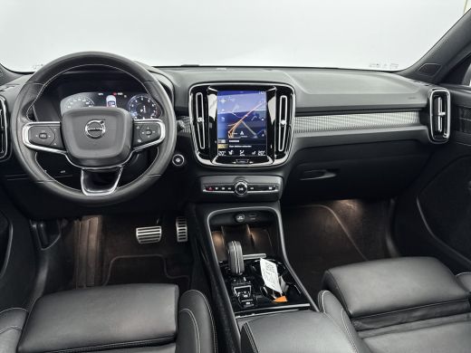 Volvo  XC40 B5 AWD R-Design | 20"| Panoramadak | 360 Camera | Elektr. verst. Stoelen | Harman Kardon | Getint... ActivLease financial lease
