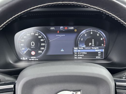 Volvo  XC40 B5 AWD R-Design | 20"| Panoramadak | 360 Camera | Elektr. verst. Stoelen | Harman Kardon | Getint... ActivLease financial lease