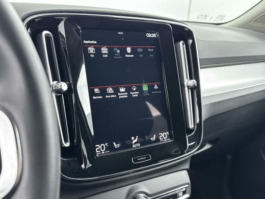 Volvo  XC40 T2 A/T Momentum Business | 18" | Stoel/Stuurverwarming | Parkeercamera | Getint Glas | Adaptieve ... ActivLease financial lease