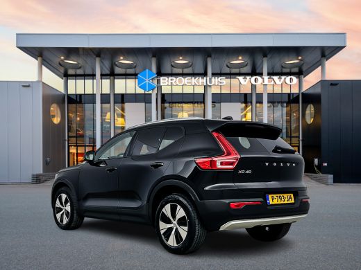 Volvo  XC40 T2 A/T Momentum Business | 18" | Stoel/Stuurverwarming | Parkeercamera | Getint Glas | Adaptieve ... ActivLease financial lease