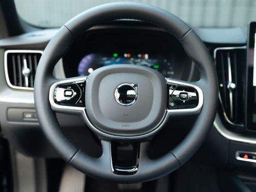Volvo  XC60 2.0 T6 Plug-in hybrid AWD Plus Black Edition | Harman/ Kardon | 360 Camera | Blind Spot | Panodak... ActivLease financial lease