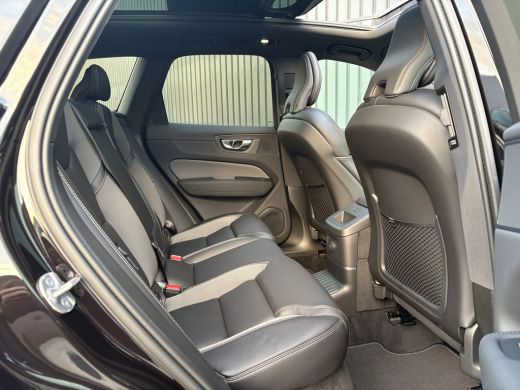 Volvo  XC60 2.0 T6 Plug-in hybrid AWD Plus Black Edition | Harman/ Kardon | 360 Camera | Blind Spot | Panodak... ActivLease financial lease