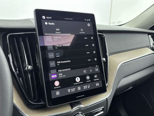 Volvo  XC60 NEW MODEL T6 Plug-in hybrid AWD Plus Dark | Panoramadak | Harman & Kardon | HUD | BLIS | 21 inch ... ActivLease financial lease