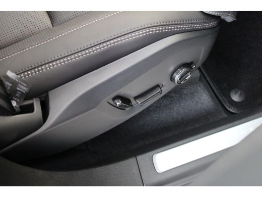 Volvo  XC90 T8 455PK Ultra Dark | B&W Audio | Luchtvering | Massage | Ventilatie | Panoramadak | 21'' ActivLease financial lease