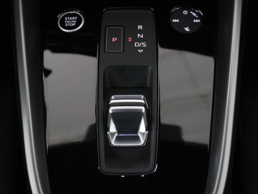 Audi A3 30 TFSI Advanced edition | Sportstoelen | Carplay | Virtual Cockpit | Climate control | Full LED ... ActivLease financial lease