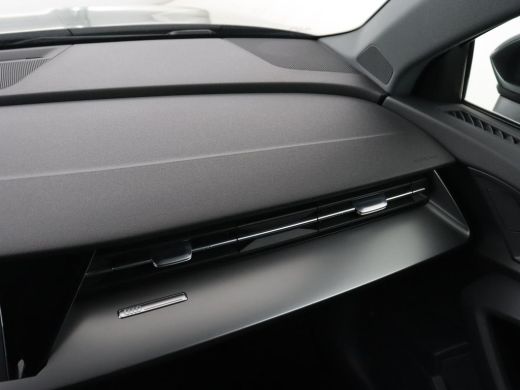 Audi A3 30 TFSI Advanced edition | Sportstoelen | Carplay | Virtual Cockpit | Climate control | Full LED ... ActivLease financial lease