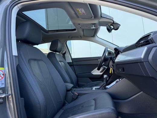 Audi Q3 45 TFSI eHybrid 245pk | Leder | Pano dak ActivLease financial lease