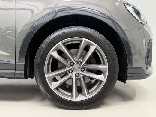 Audi Q3 45 TFSI eHybrid 245pk | Leder | Pano dak ActivLease financial lease