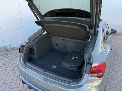 Audi Q3 45 TFSI eHybrid 245pk | Leder | Pano dak ActivLease financial lease