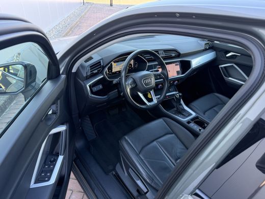 Audi Q3 45 TFSI eHybrid 245pk | Leder | Pano dak ActivLease financial lease