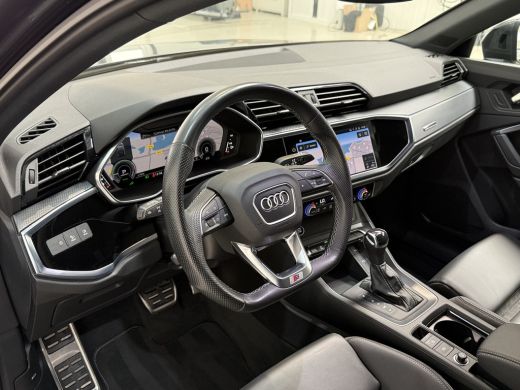 Audi Q3 45 TFSI e 245pk S Edition | Leder | Camera | Keyless ActivLease financial lease