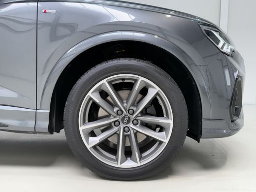 Audi Q3 45 TFSI e 245pk S Edition | Leder | Camera | Keyless ActivLease financial lease